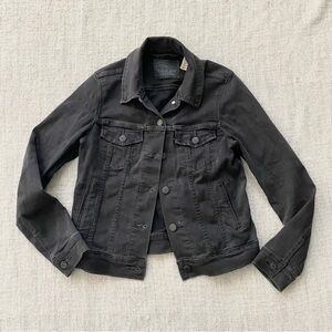 Levi's Black Women’s Denim Trucker Jacket